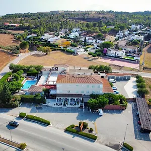 2* Hotel & Restaurant Figueres Parc